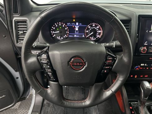 Used 2024 Nissan Frontier PRO-4X w/ Pro Convenience Package image 15