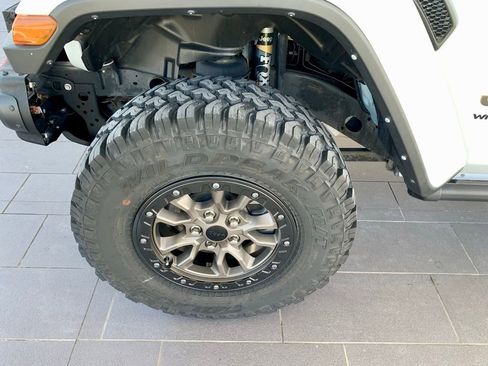 Used 2021 Jeep Wrangler Unlimited Rubicon w/ Trailer Tow Package AWD/4WD image 11