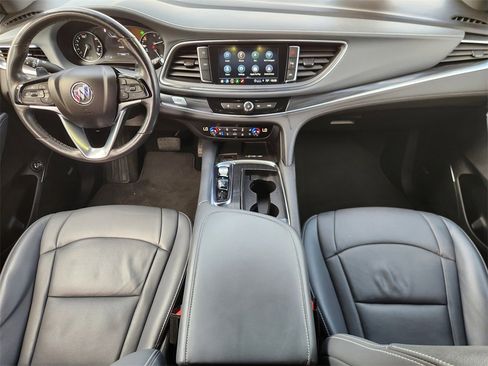 Used 2024 Buick Enclave Premium image 22