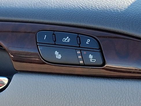 Used 2006 Buick Lucerne CXL w/ Luxury Package image 23