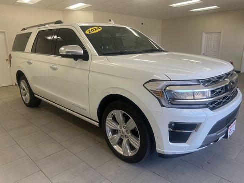 Used 2024 Ford Expedition Max Platinum AWD/4WD image 4