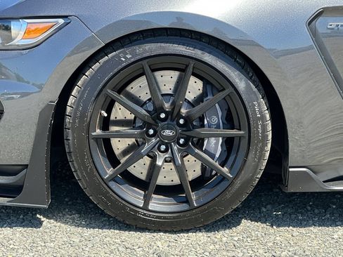 Used 2017 Ford Mustang Shelby GT350 w/ Electronics Package RWD image 26