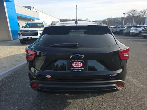 New 2026 Chevrolet Trax RS w/ Sunroof Package image 5