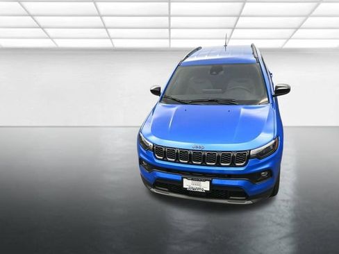 New 2026 Jeep Compass Latitude image 11