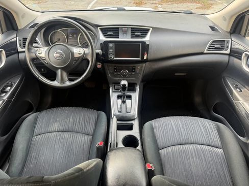 Used 2019 Nissan Sentra SV FWD image 10