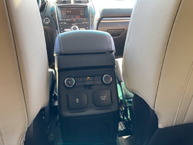 Used 2016 Ford Explorer Platinum AWD/4WD image 12