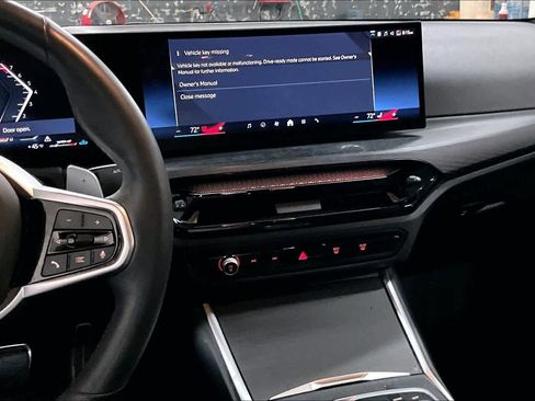 Used 2025 BMW 330i Sedan w/ M Sport Package image 9