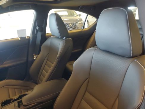 Used 2023 Lexus IS 500 image 22