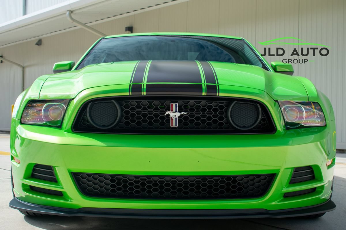 Used 2013 Ford Mustang Boss 302 w/ Boss 302 Accessory Pkg RWD image 2