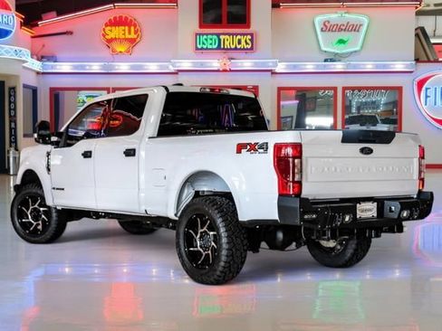 Used 2021 Ford F250 XLT w/ FX4 Off-Road Package AWD/4WD image 4