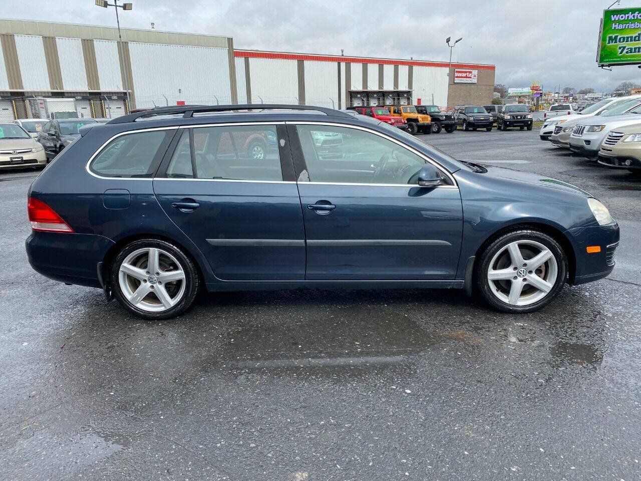 Used 2009 Volkswagen Jetta TDI FWD image 4