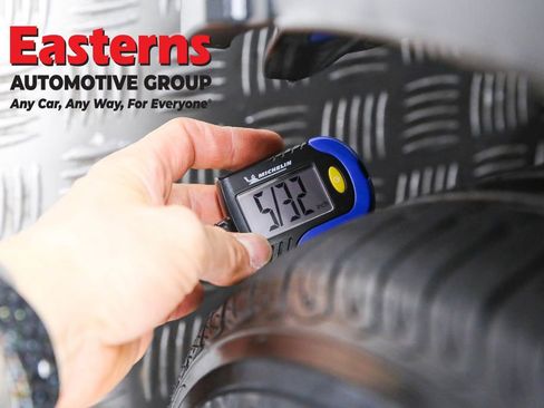 Used 2020 Toyota C-HR LE image 27