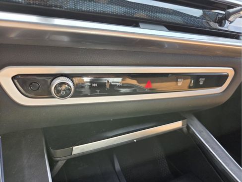 Certified 2025 BMW X5 xDrive40i w/ M Sport Package AWD/4WD image 26