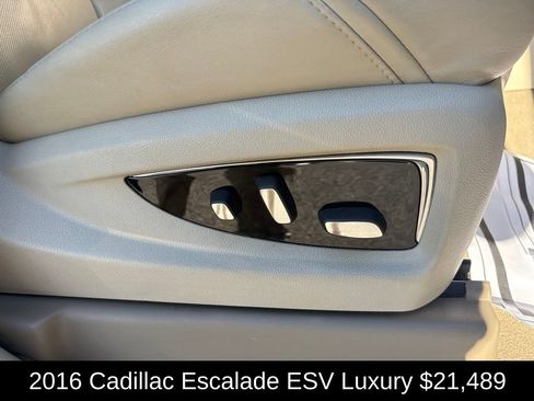 Used 2016 Cadillac Escalade ESV Luxury RWD image 22