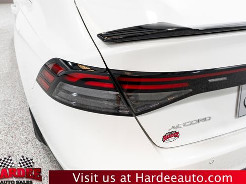 Used 2023 Honda Accord Touring image 9