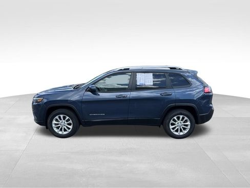 Used 2020 Jeep Cherokee Latitude w/ Cold Weather Group AWD/4WD image 4