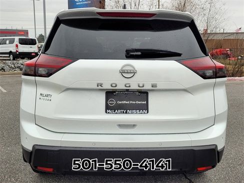 Used 2025 Nissan Rogue S image 5
