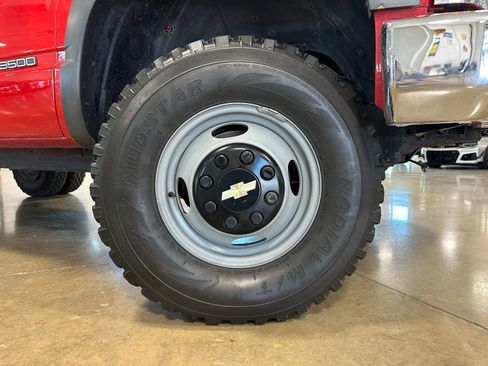 Used 1995 Chevrolet Silverado 3500 4x4 Regular Cab image 12