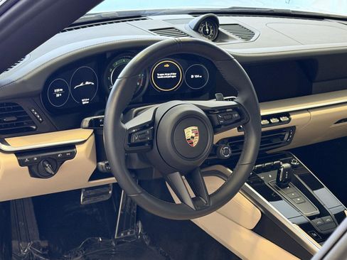 Certified 2024 Porsche 911 Targa 4S image 20