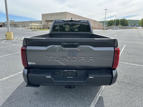 Used 2025 Toyota Tundra SR5 w/ SR5 Premium Package AWD/4WD image 6