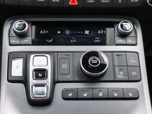 Used 2024 Hyundai Palisade Calligraphy image 16