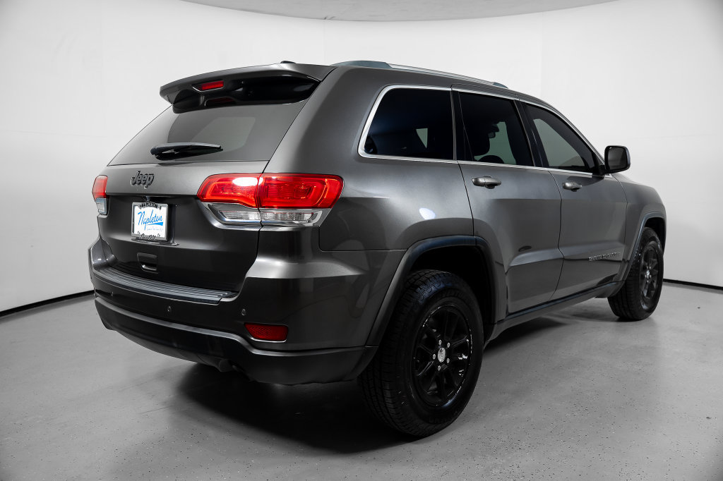 Used 2018 Jeep Grand Cherokee Laredo RWD image 9