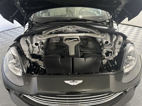 Used 2021 Aston Martin DBX AWD/4WD image 28