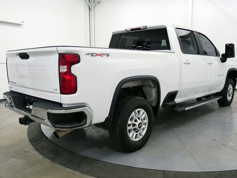Used 2022 Chevrolet Silverado 2500 LT image 7