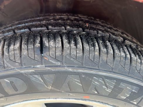 Used 2019 Toyota Sienna LE image 38