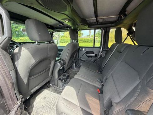 Used 2018 Jeep Wrangler Unlimited Sport S AWD/4WD image 24