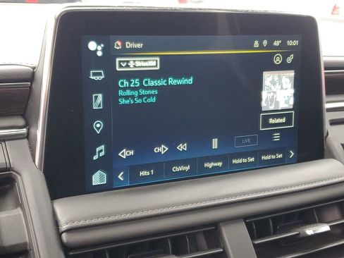 Used 2023 Chevrolet Suburban Z71 w/ Z71 Off-Road Package image 19