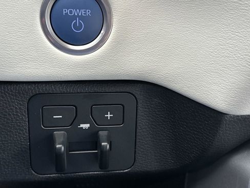 Used 2024 Toyota Tundra Capstone image 27