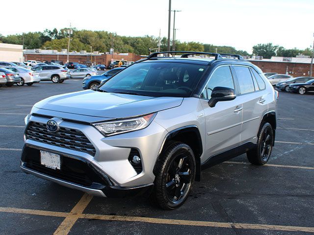 Used 2019 Toyota RAV4 XSE w/ XSE Weather Package AWD/4WD image 2