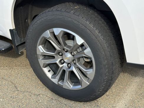Used 2023 Chevrolet Silverado 1500 High Country w/ Max Trailering Package AWD/4WD image 18