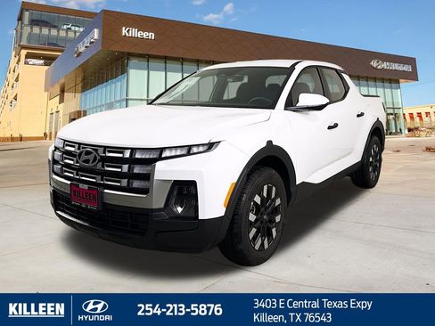 Used 2025 Hyundai Santa Cruz SE FWD image 4