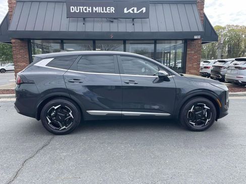 Used 2026 Kia Sportage EX image 8