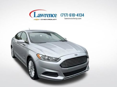 Used 2016 Ford Fusion SE FWD image 1