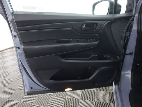 Used 2023 Honda Odyssey Sport image 23