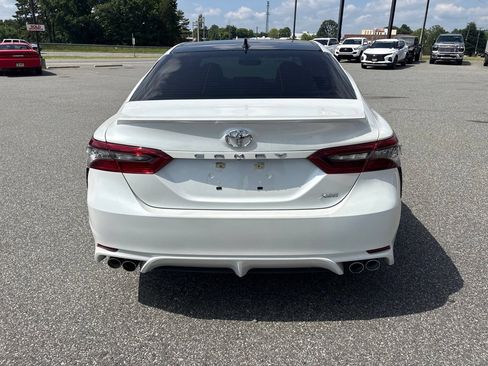 Used 2021 Toyota Camry XSE FWD image 7