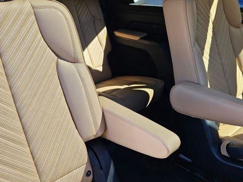 New 2026 Cadillac Escalade IQ Luxury 2 image 19