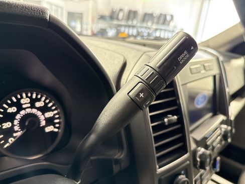 Used 2019 Ford F150 XLT w/ Equipment Group 302A Luxury AWD/4WD image 22