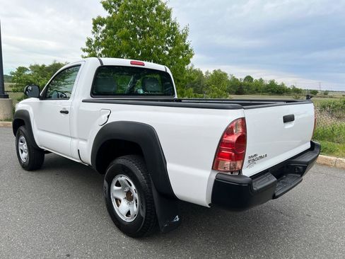 Used 2014 Toyota Tacoma 4x4 Regular Cab image 7