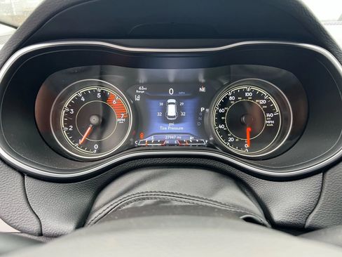 Used 2021 Jeep Cherokee Latitude Lux w/ Sun & Sound Group image 18