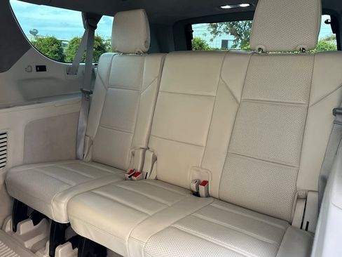 Used 2023 Cadillac Escalade ESV Sport Platinum image 14