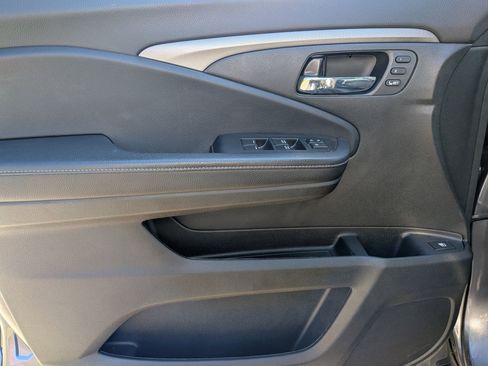 Used 2022 Honda Ridgeline RTL-E image 10