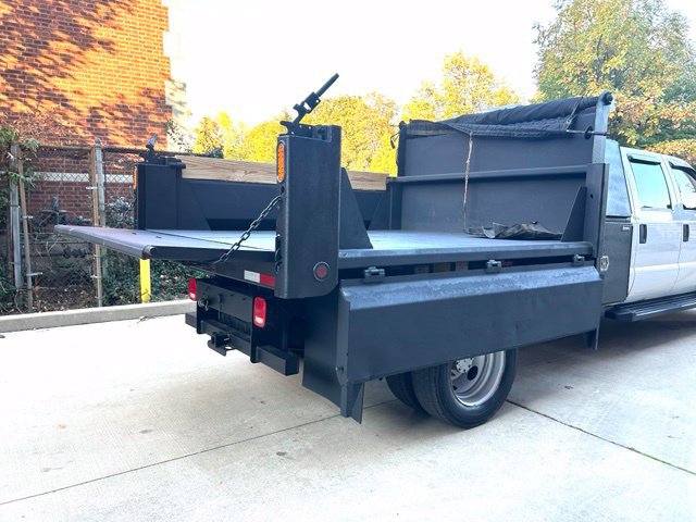 Used 2016 Ford F550 2WD Crew Cab Super Duty image 12