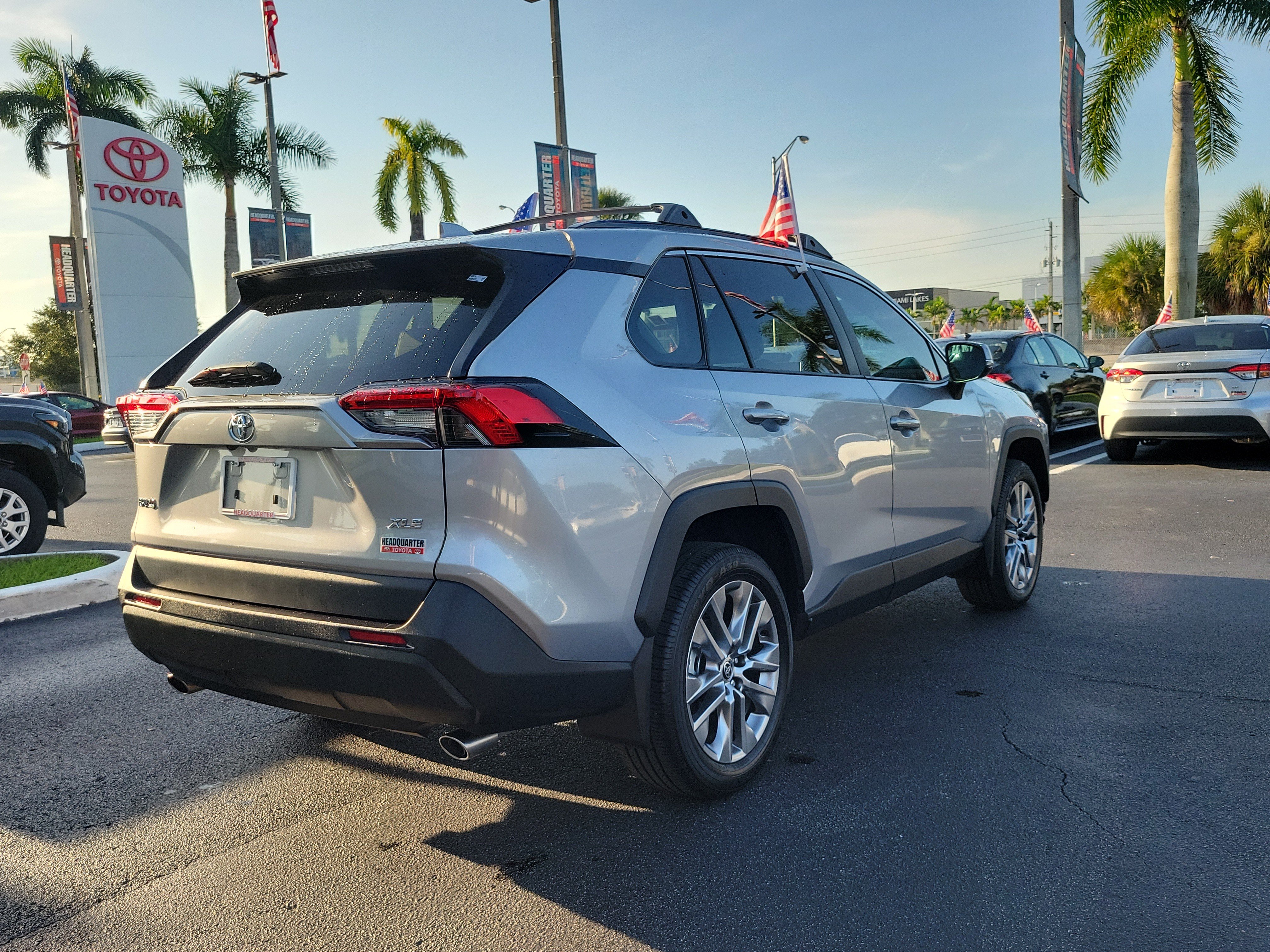 Used 2025 Toyota RAV4 XLE Premium FWD image 12