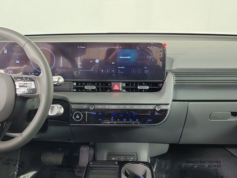 New 2026 Hyundai Ioniq 5 SEL image 9