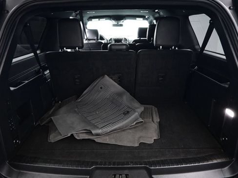 Used 2020 Ford Expedition Max Limited RWD image 32