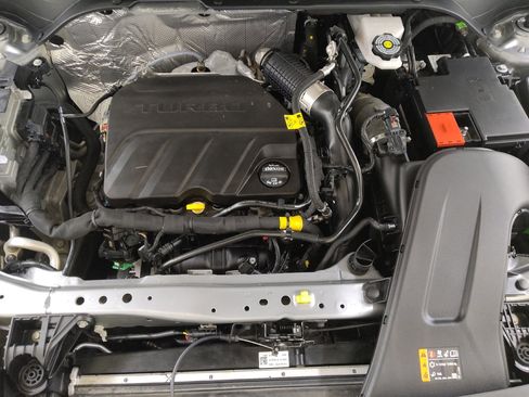 Used 2024 Chevrolet Trax LS w/ Driver Confidence Package FWD image 30